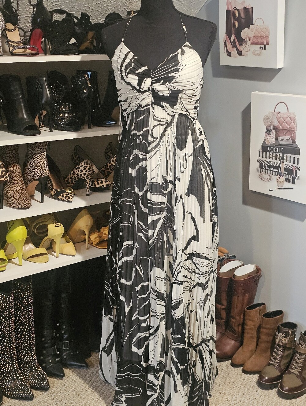 Black and White Halter Maxi Dress — Women's Elegant Floral Print